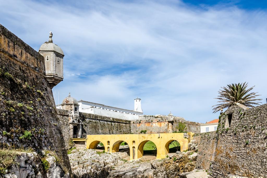 Bed and Breakfast Ossiano'S Peniche Exterior foto